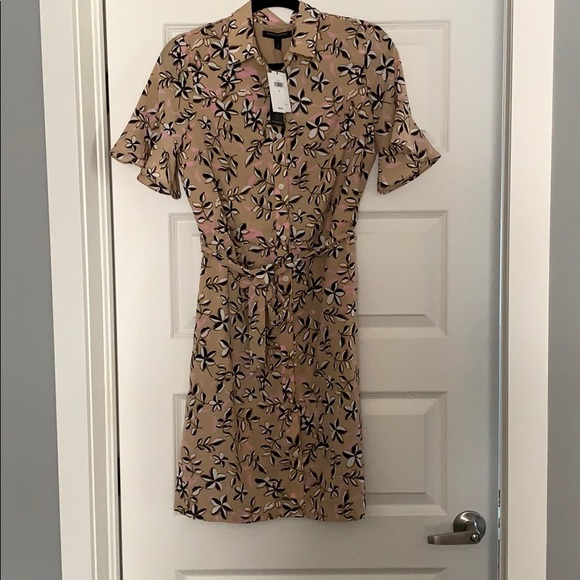 Banana republic - Picture 1 of 5